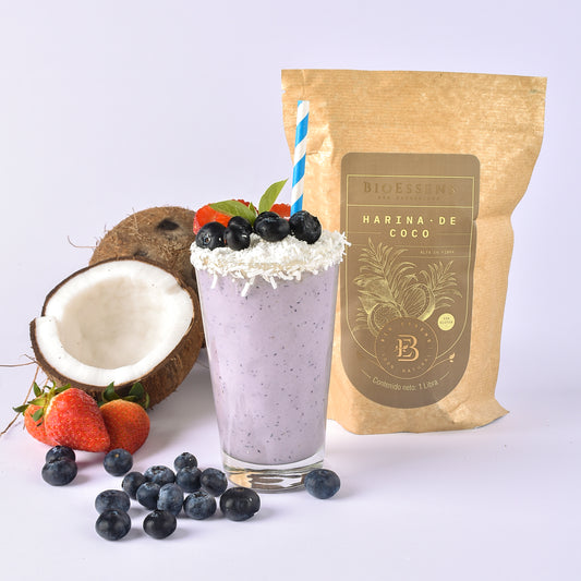 Smoothie de arándanos y harina de coco