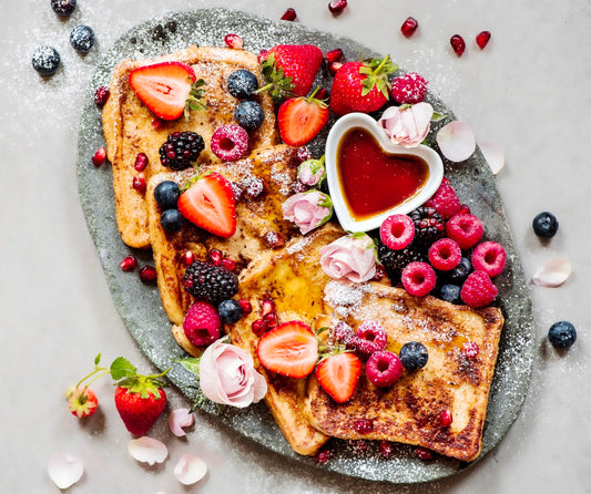 Tostadas Francesas con canela y berries